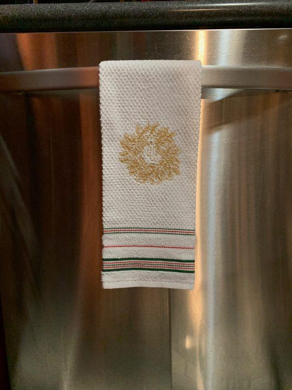 Gold Wreath kitchen Towels (Set) - Image 3